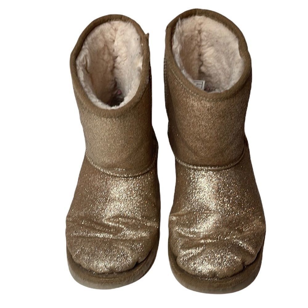 Girl’s Ugg Gold Sparkle Boots. Size 4.